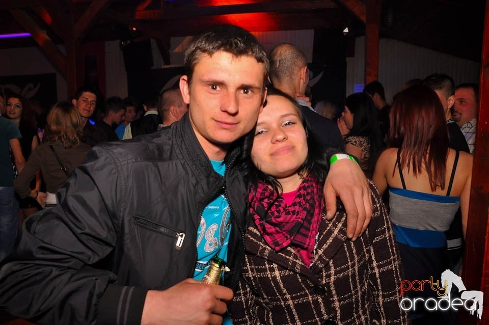 Bal mascat în discoteca Faház, 
