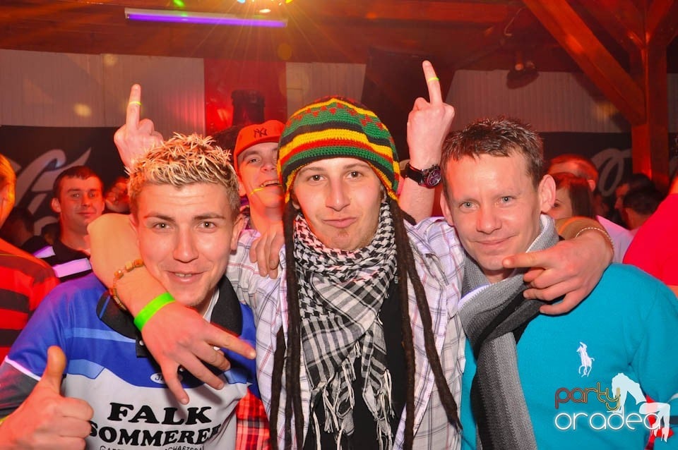 Bal mascat în discoteca Faház, 