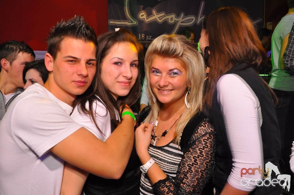 Bal mascat în discoteca Faház, 