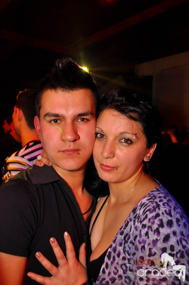 Bal mascat în discoteca Faház, 