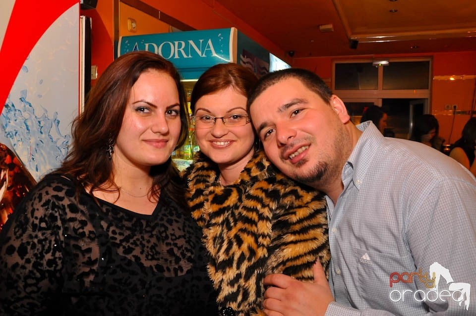 Bal mascat în discoteca Faház, 