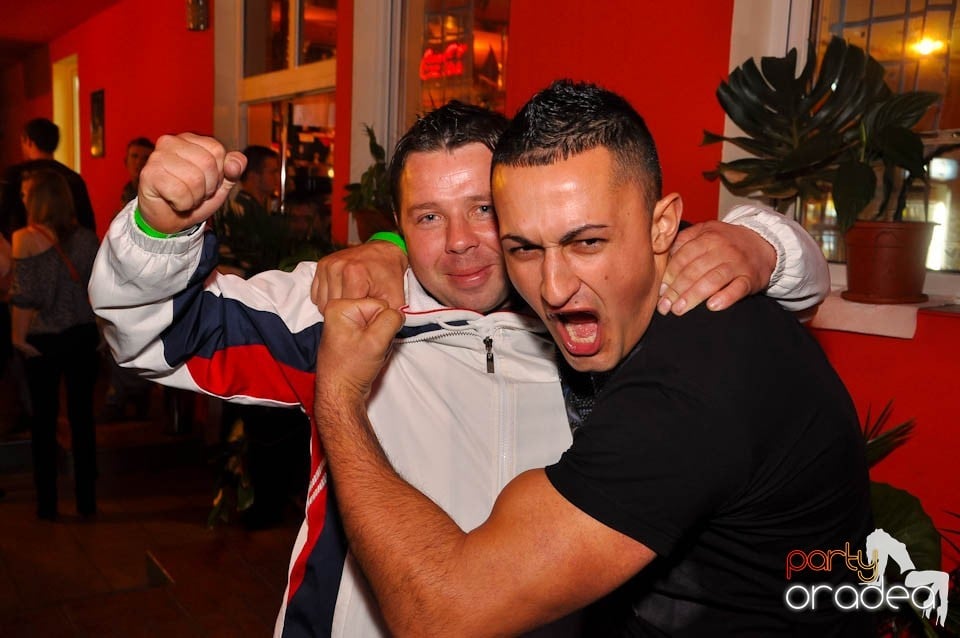 Bal mascat în discoteca Faház, 