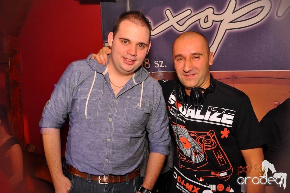 Bal mascat în discoteca Faház, 