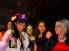 Bal mascat în discoteca Faház