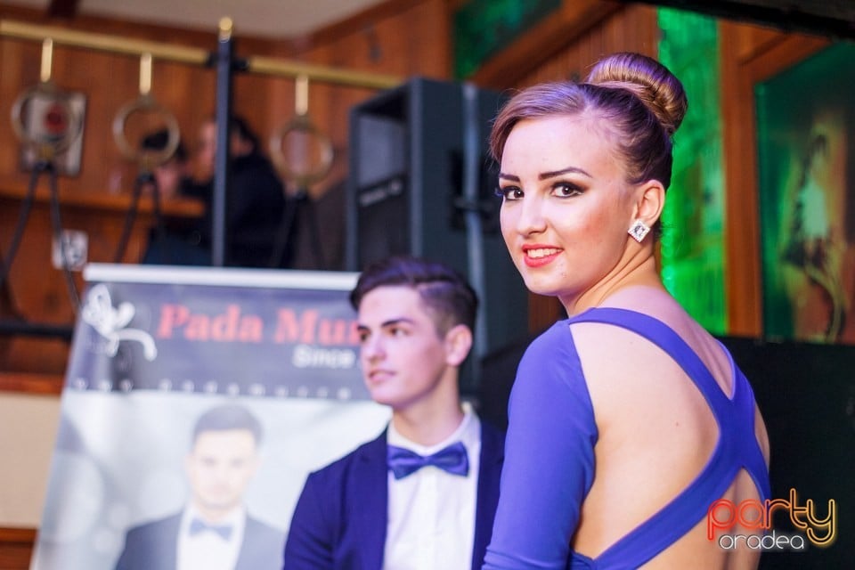 Balul Bobocilor Grupului Şcolar Transilvania,