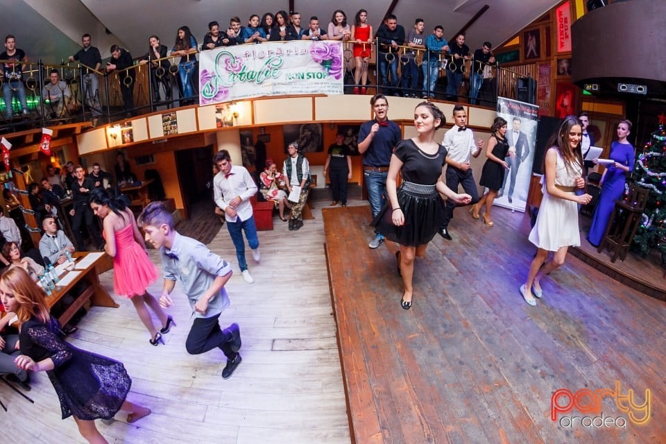 Balul Bobocilor Grupului Şcolar Transilvania,