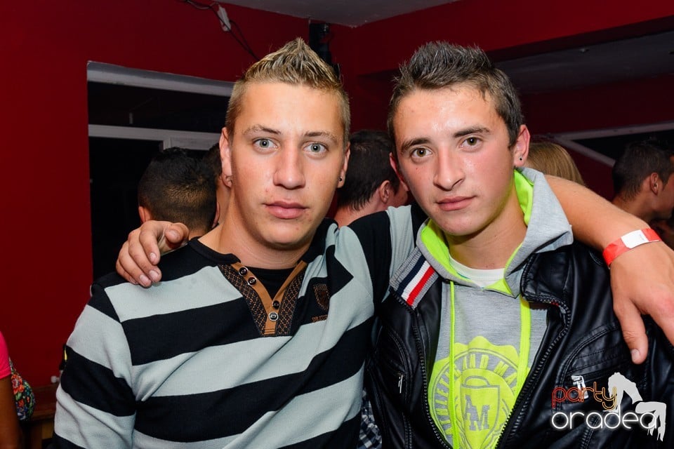 Balul Bobocilor Săcueni, Royal Party House