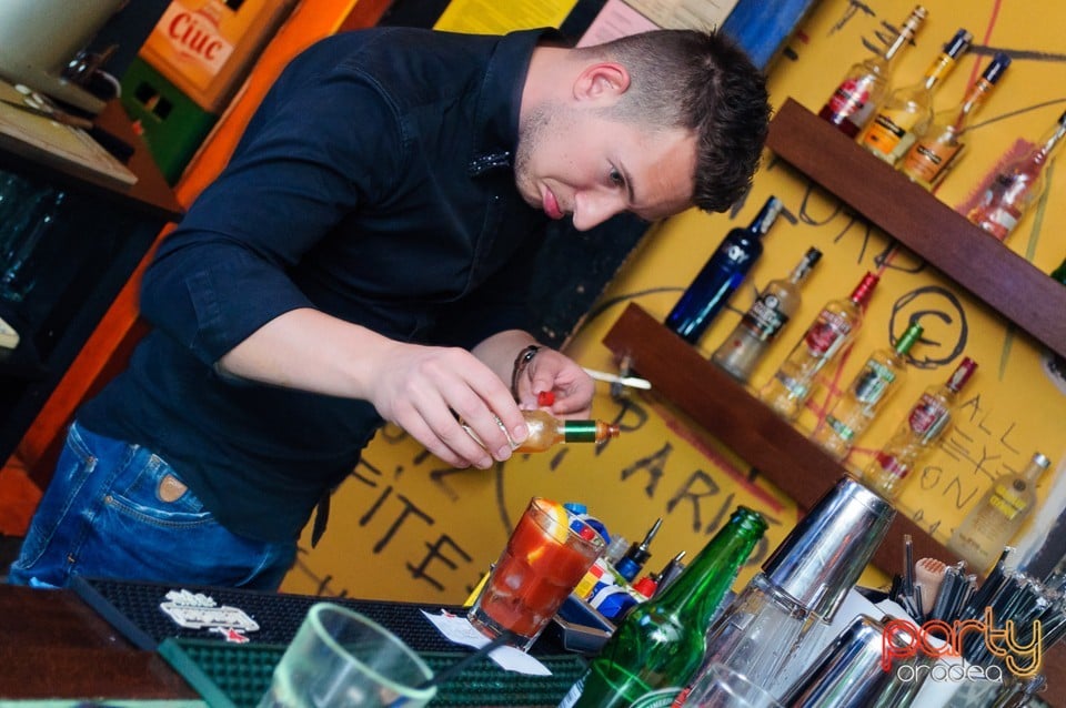 Bass Cocktail, Juice