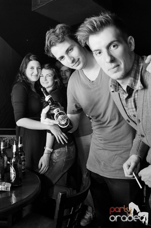Best Music in Town în Lord's, Lord's Pub