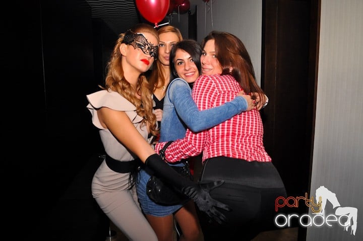 Birthday Party în Lounge, The Lounge