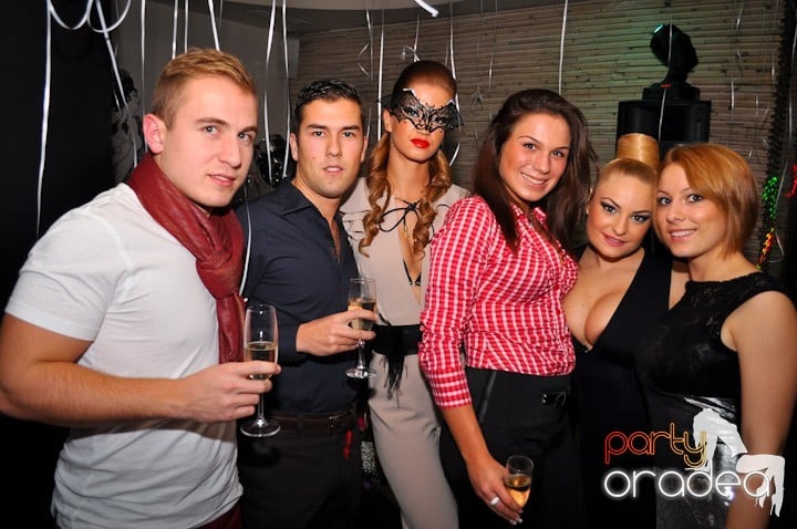 Birthday Party în Lounge, The Lounge