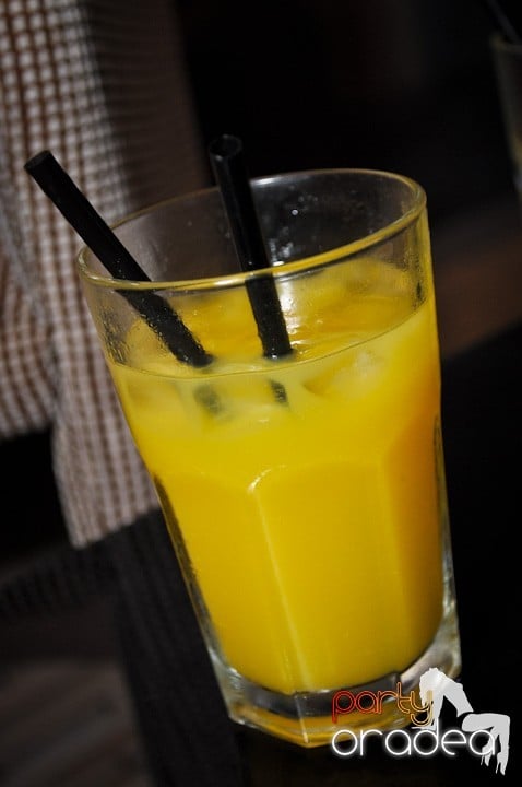 Birthday Party în Lounge, The Lounge