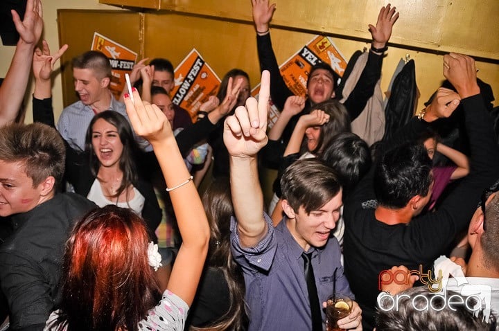 Birthday Party în Yellow Submarine, 