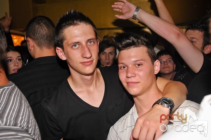 Birthday Party în Yellow Submarine, 