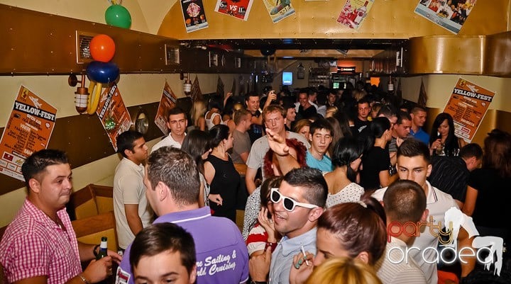 Birthday Party în Yellow Submarine, 