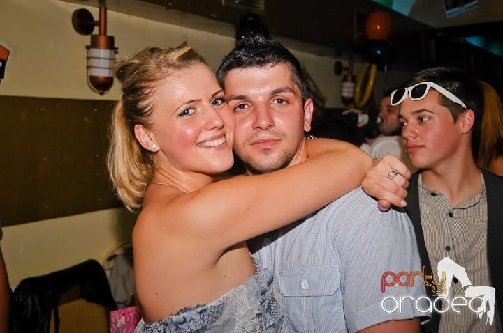 Birthday Party în Yellow Submarine, 