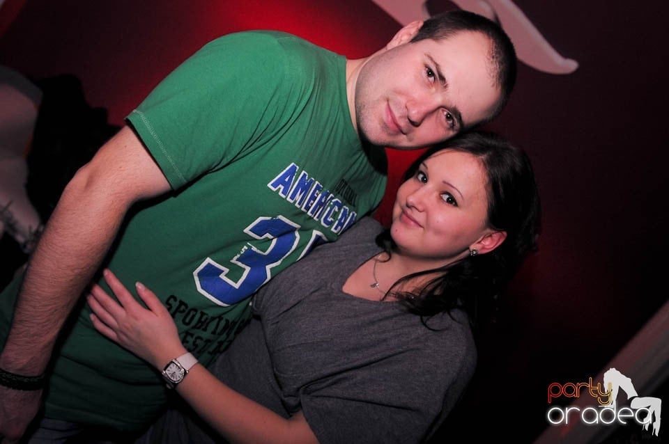 Black & White Party în Atti's, 