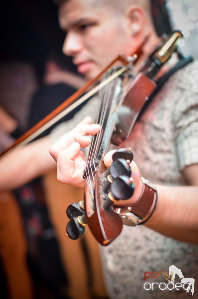 Blaga si Speedy in club Life, 