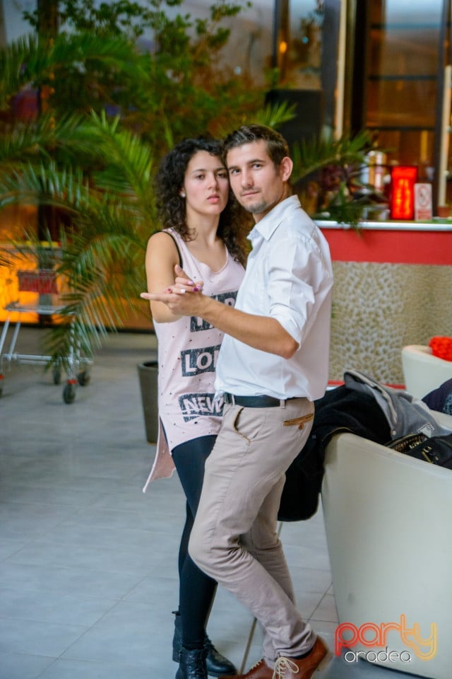 Blondy's Art Café - Karaoke, 