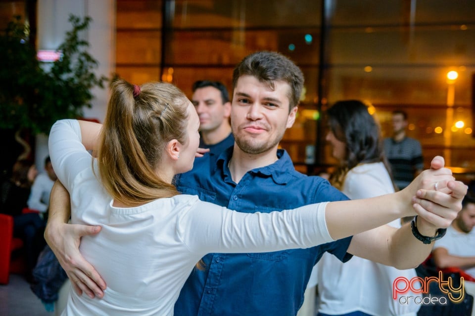 Blondy's Art Café - Karaoke, 