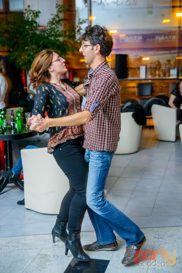 Blondy's Art Café - Karaoke, 