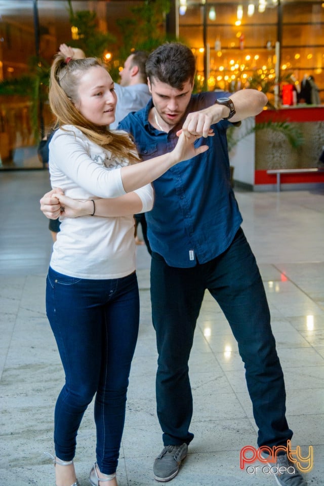 Blondy's Art Café - Karaoke, 