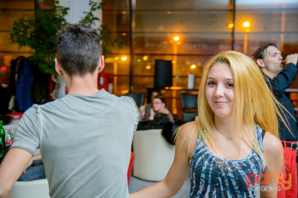 Blondy's Art Café - Karaoke, 