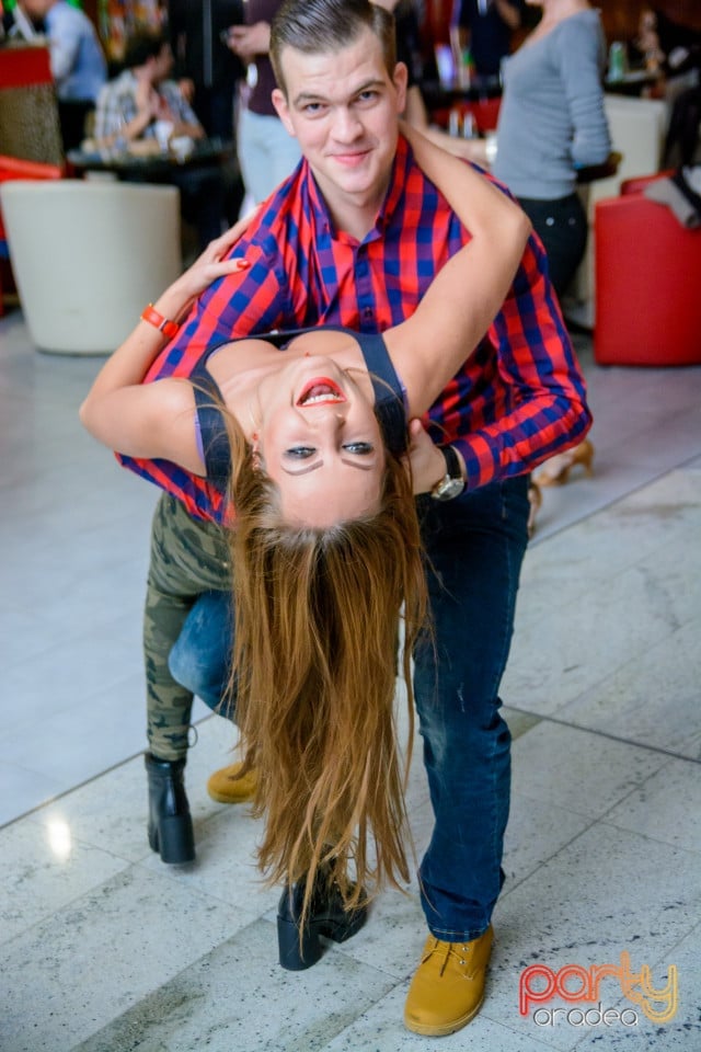 Blondy's Art Café - Karaoke, 