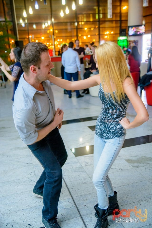 Blondy's Art Café - Karaoke, 