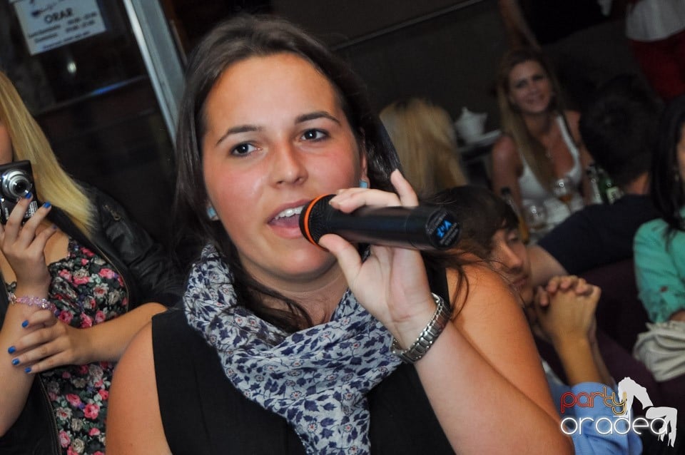 Blondy's Karaoke Party, 