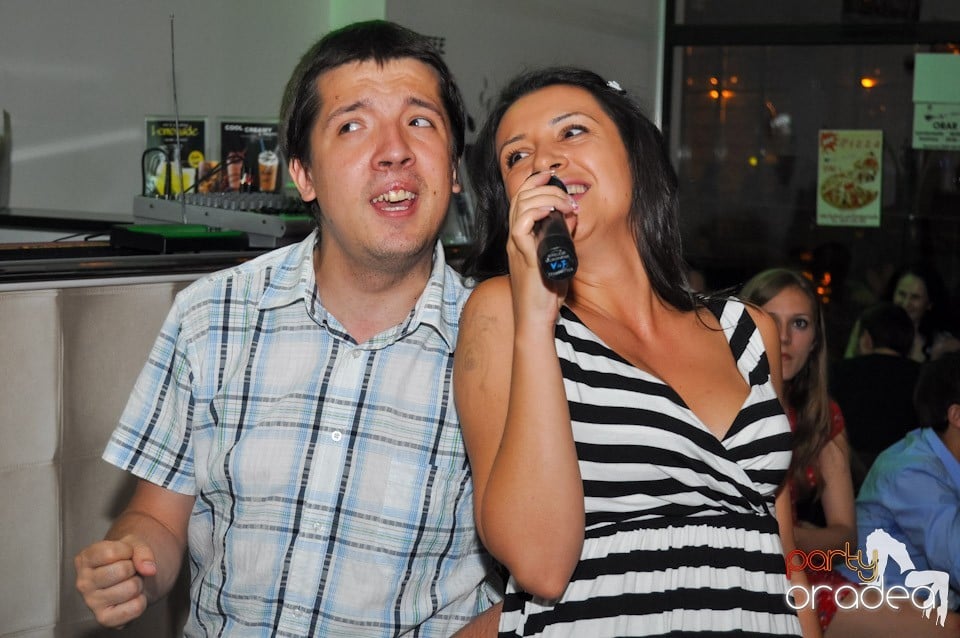 Blondy's Karaoke Party, 