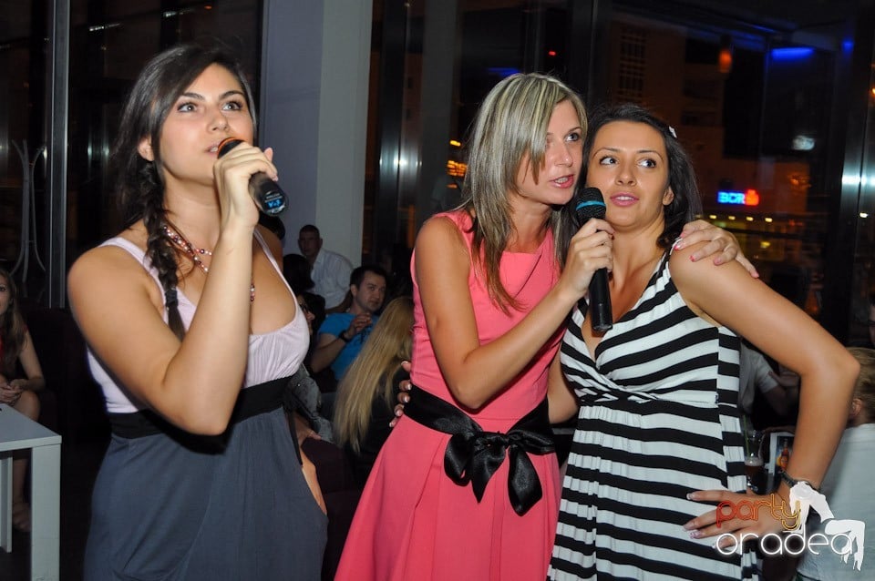 Blondy's Karaoke Party, 