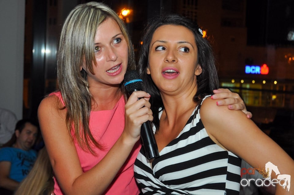 Blondy's Karaoke Party, 