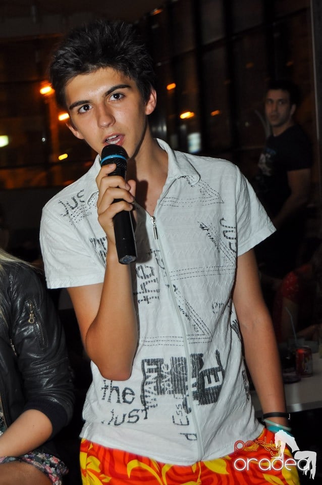 Blondy's Karaoke Party, 