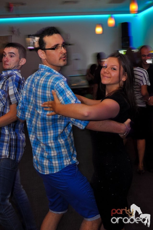 Blondy's - Seară de dans, 