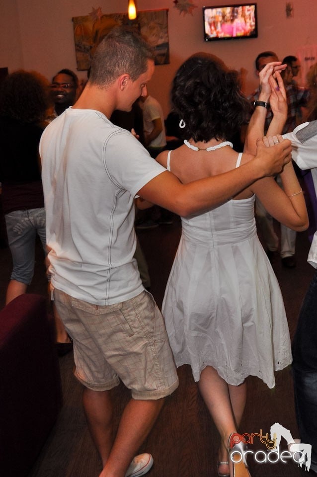 Blondy's - Seară de dans, 