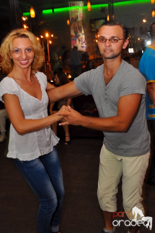 Blondy's - Seară de dans, 