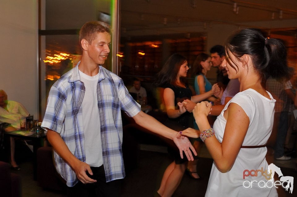 Blondy's - Seară de dans, 