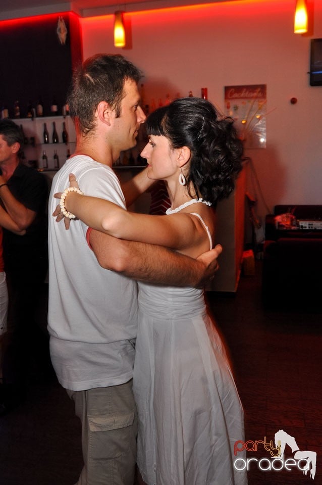 Blondy's - Seară de dans, 