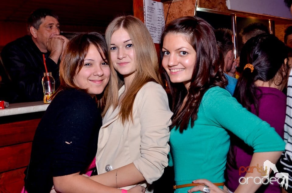 Bomba Party în Disco Faház, 