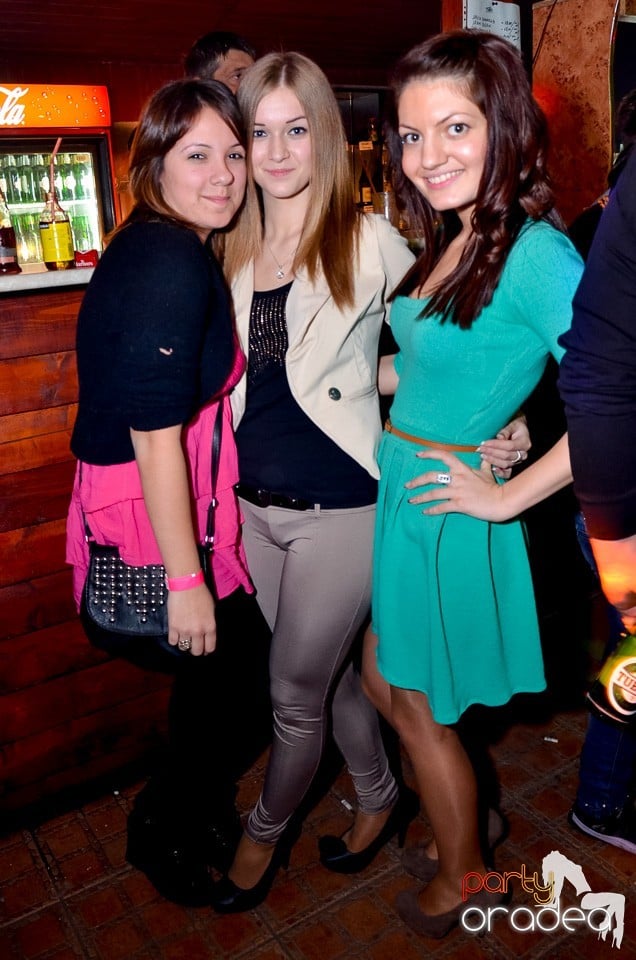 Bomba Party în Disco Faház, 