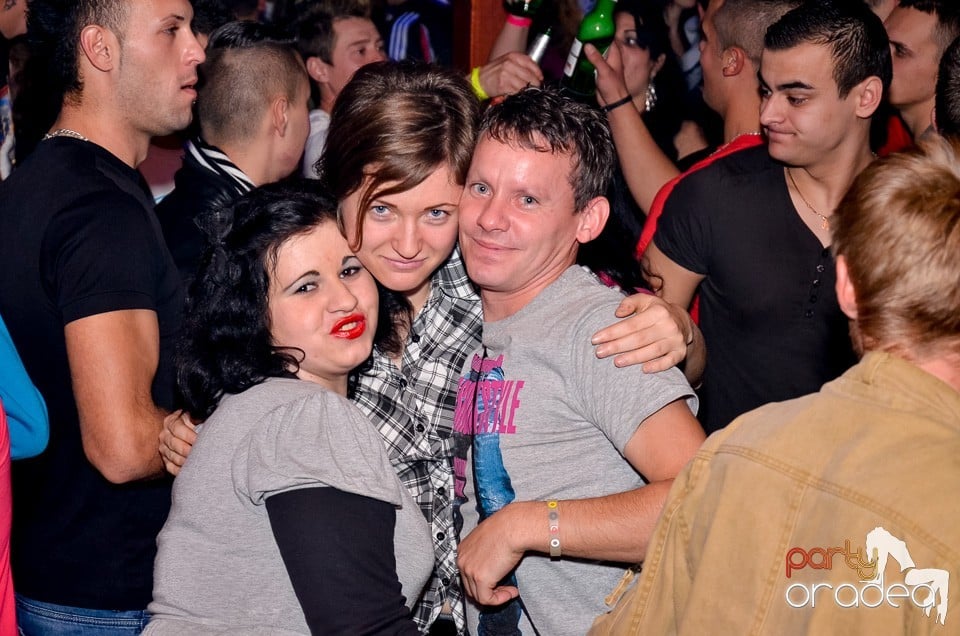 Bomba Party în Disco Faház, 