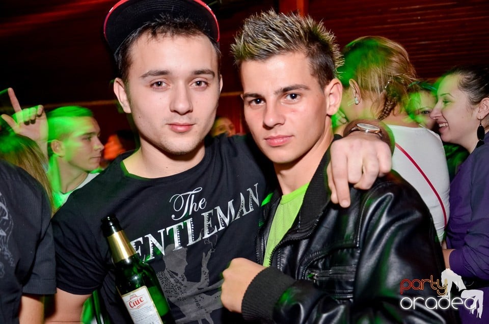 Bomba Party în Disco Faház, 