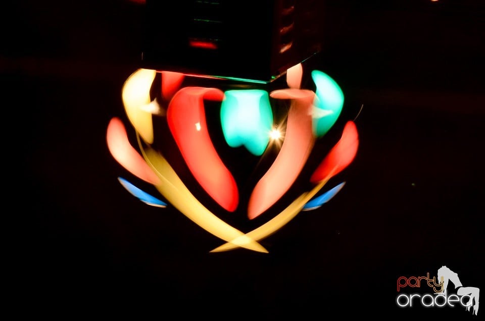 Bomba Party în Disco Faház, 