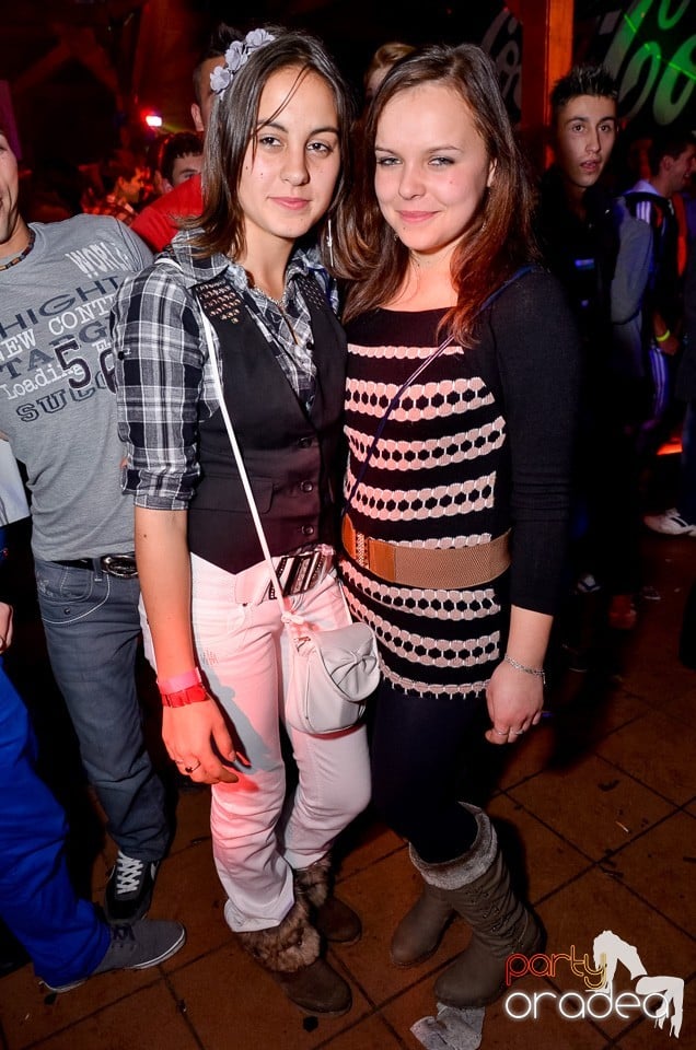 Bomba Party în Disco Faház, 