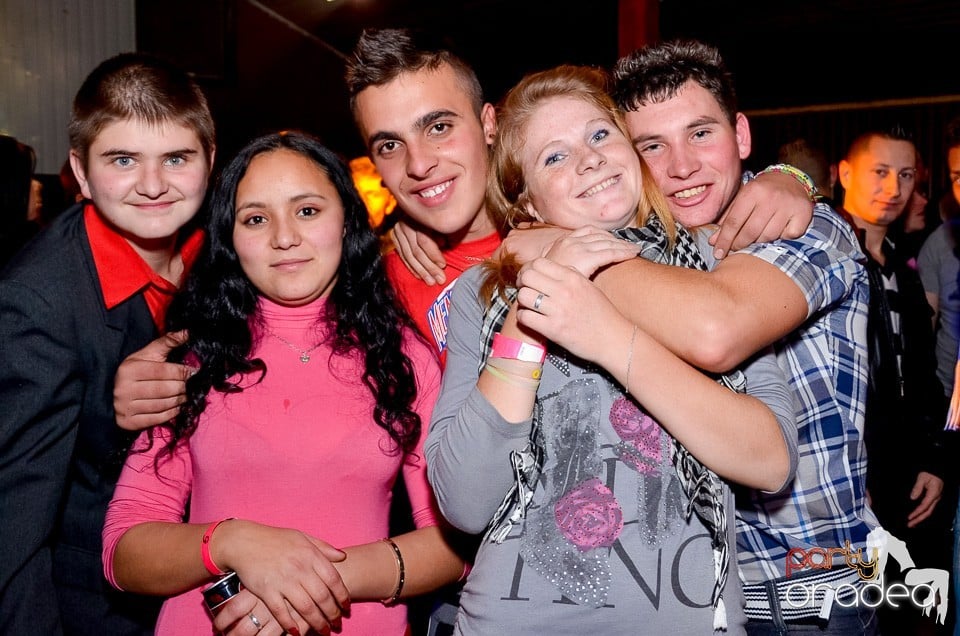 Bomba Party în Disco Faház, 