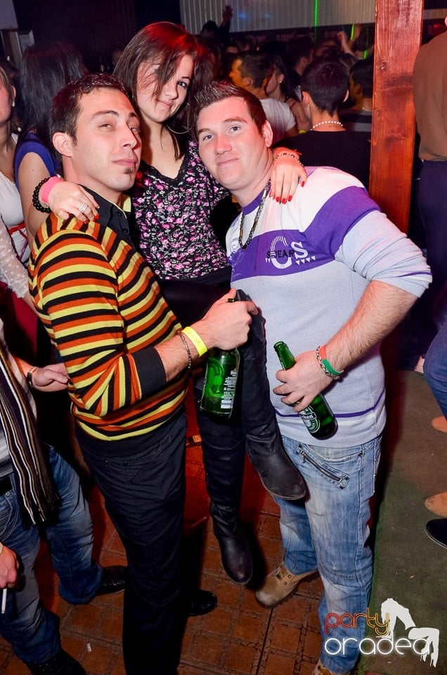 Bomba Party în Disco Faház, 