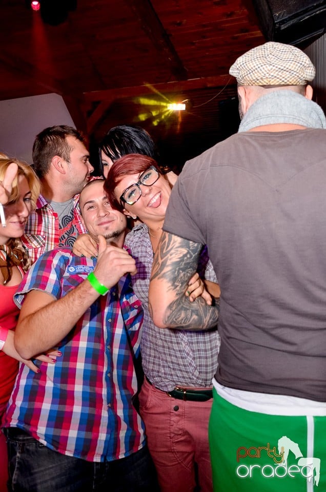 Bomba Party în Disco Faház, 