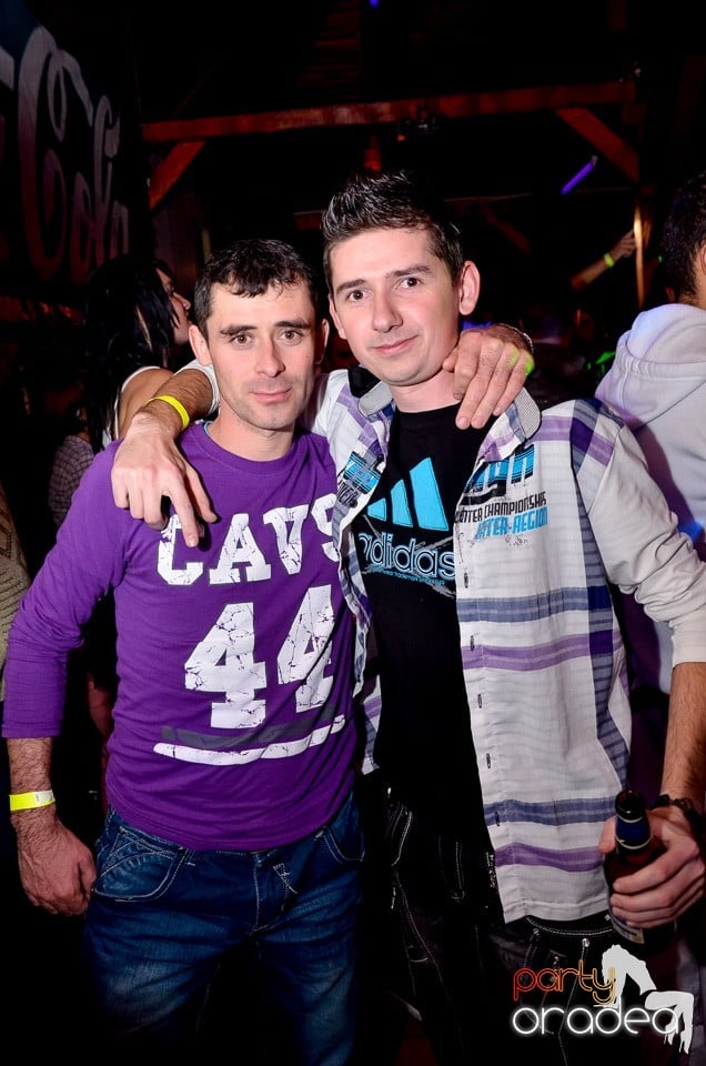 Bomba Party în Disco Faház, 