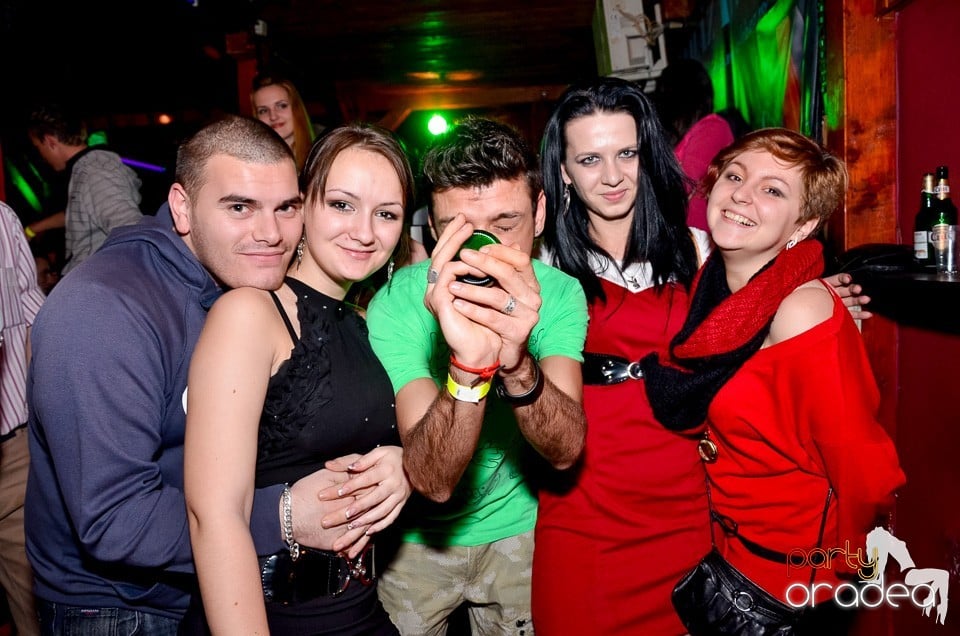 Bomba Party în Disco Faház, 